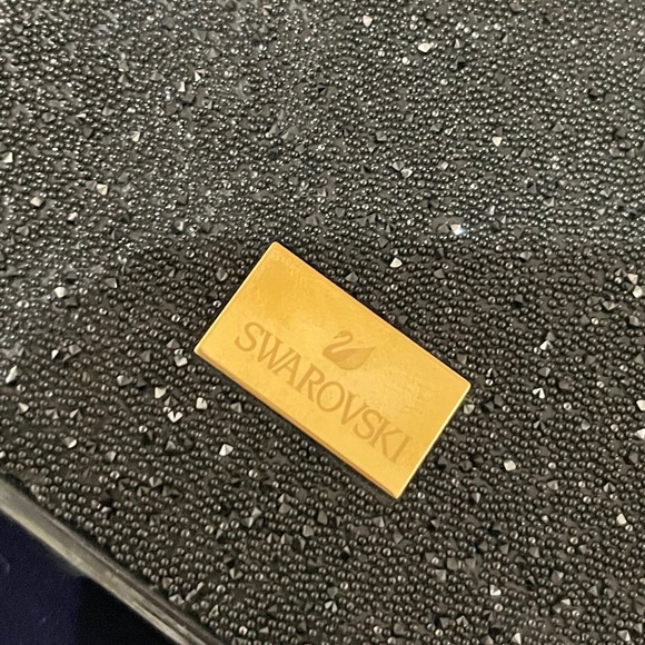 Swarovski Smartphone Case with Bumper - Picture 4 of 7